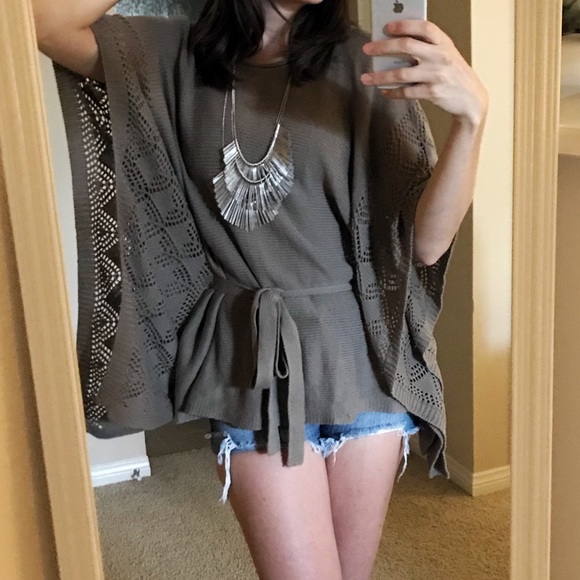 Poncho-like Knit Sweater 🍂 - Picture 2 of 4